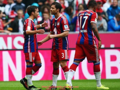 黑白体育直播-火箭队与雷霆季后赛对阵战况与关键球员表现