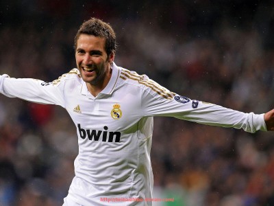 黑白体育直播-浙江广厦男篮主要CBA球员阵容及近年表现